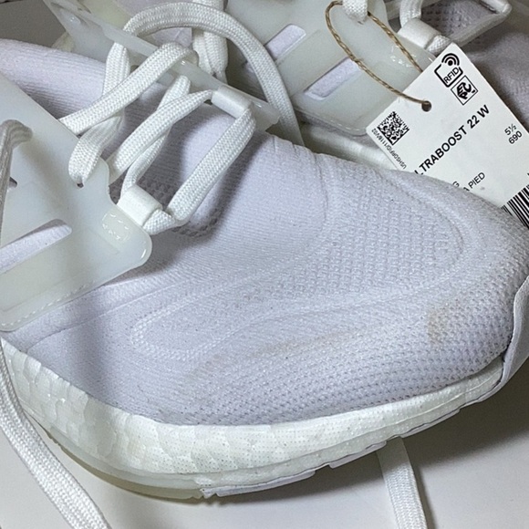 Adidas Men's Ultraboost 22 Running Shoes - Picture 10 of 13